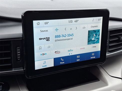 Certified 2022 Ford Explorer XLT w/ Equipment Group 202A image 14