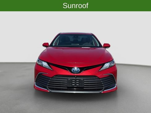 Used 2024 Toyota Camry XLE w/ Navigation Package FWD image 2