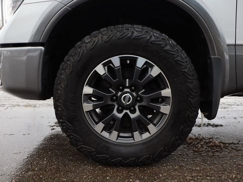 Used 2018 Nissan Titan PRO-4X image 25