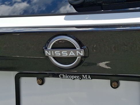 Certified 2025 Nissan Kicks SV AWD/4WD image 31