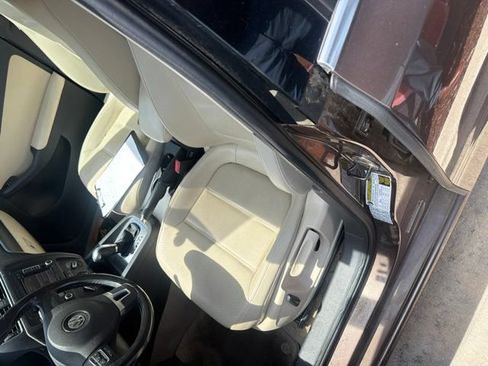 Used 2014 Volkswagen Jetta TDI FWD image 11