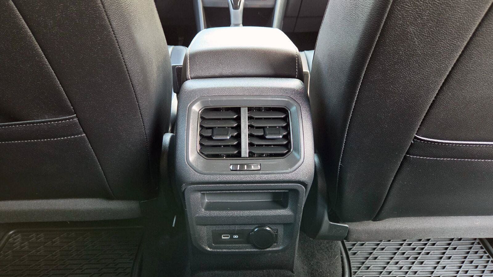 Certified 2023 Volkswagen Tiguan SE AWD/4WD image 55