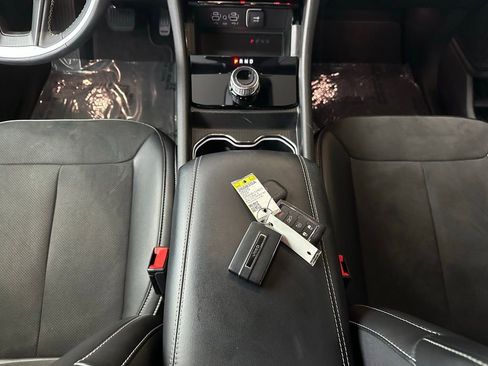 Used 2025 Jeep Grand Cherokee L Altitude RWD image 21