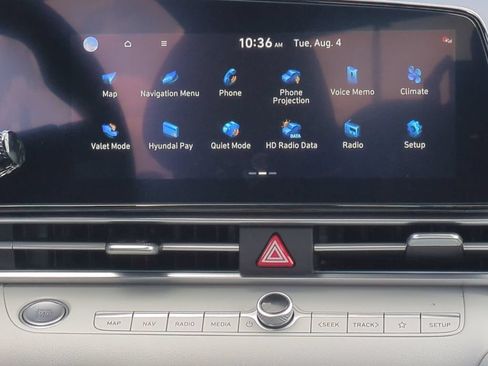 New 2026 Hyundai Elantra Limited FWD image 19
