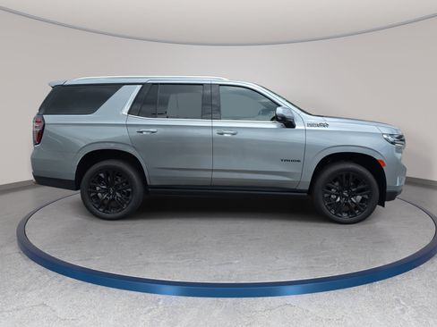 Used 2024 Chevrolet Tahoe High Country AWD/4WD image 4