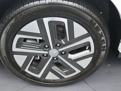 Used 2023 Hyundai Kona SEL image 44