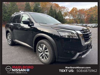 New 2025 Nissan Pathfinder SL