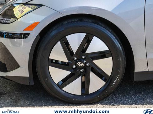 Certified 2023 Hyundai Ioniq 6 SEL RWD image 9