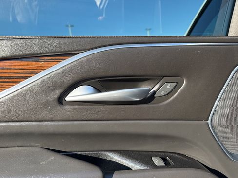 Used 2023 Cadillac Escalade ESV Premium Luxury w/ Performance Package image 35