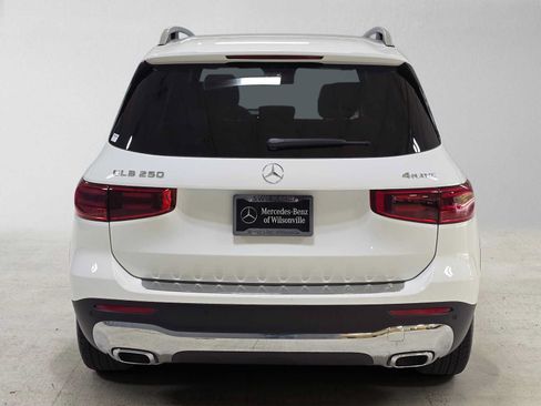 Certified 2026 Mercedes-Benz GLB 250 4MATIC image 4