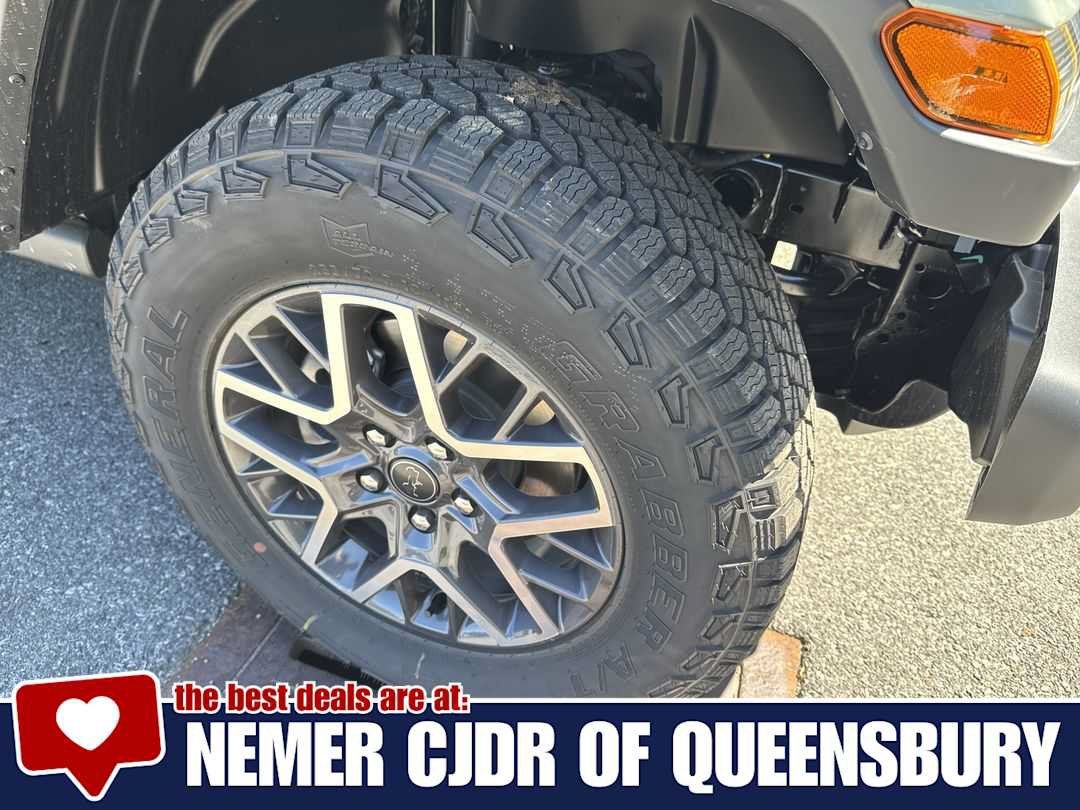 New 2026 Jeep Wrangler Unlimited Sahara w/ Rockslide Package AWD/4WD image 10