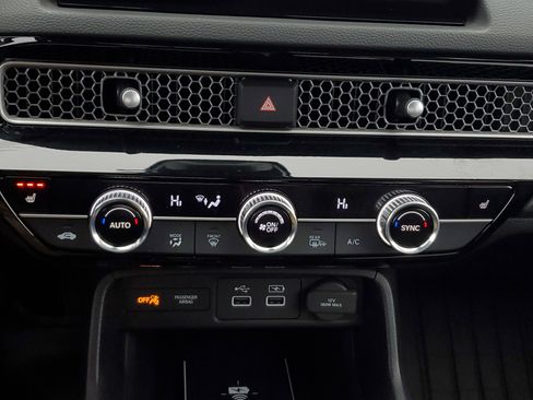 Used 2024 Honda Civic Touring image 27