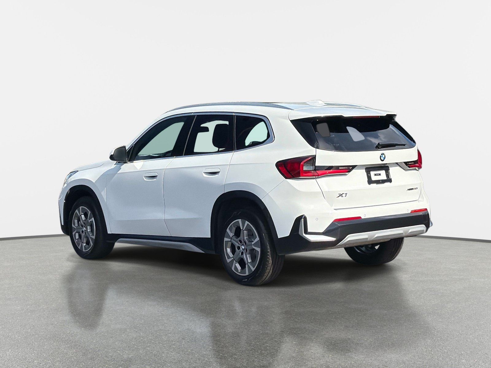 Used 2026 BMW X1 xDrive28i AWD/4WD image 5