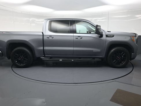 Used 2020 GMC Sierra 1500 Elevation w/ Elevation Value Package AWD/4WD image 2