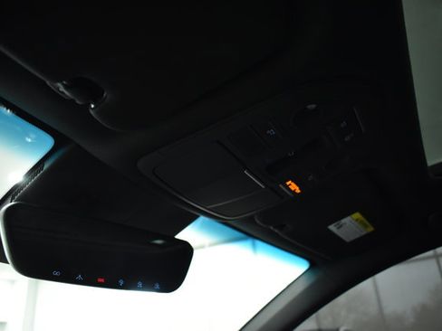 Used 2022 Genesis G70 3.3T w/ Sport Advanced Package image 36