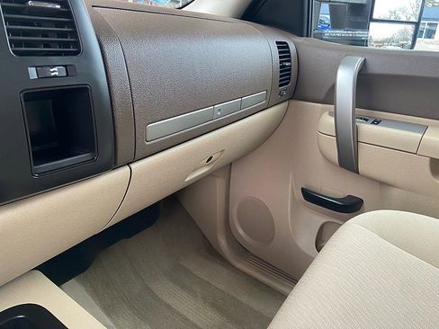 Used 2012 Chevrolet Silverado 1500 LT image 16