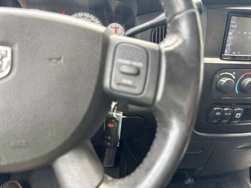 Used 2005 Dodge Ram 2500 Truck SLT AWD/4WD image 16