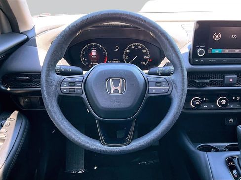 Used 2025 Honda HR-V LX image 5