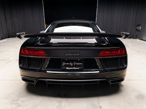 Used 2017 Audi R8 V10 w/ 20" Wheel Package image 14