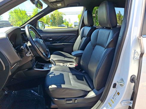 Used 2019 Mitsubishi Outlander SEL AWD/4WD image 10