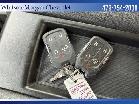Used 2022 Chevrolet Silverado 1500 LT AWD/4WD image 20