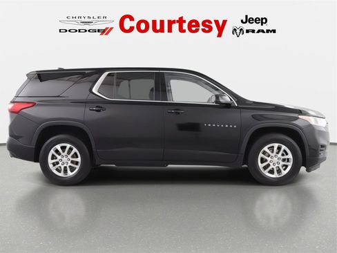 Used 2019 Chevrolet Traverse LS image 3