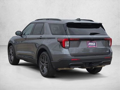 Certified 2025 Ford Explorer ST-Line w/ ST-Line Street Pack AWD/4WD image 7