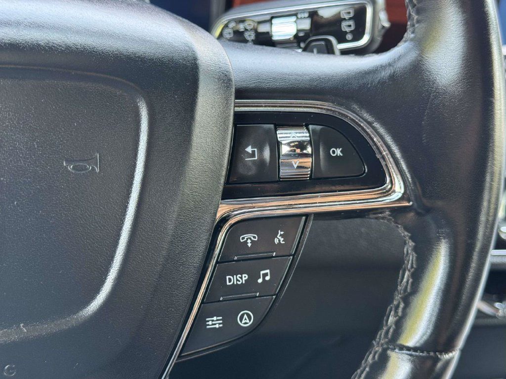 Used 2024 Lincoln Navigator L 4WD image 12
