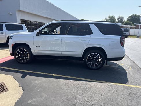 Used 2024 Chevrolet Tahoe RST w/ Luxury Package AWD/4WD image 8