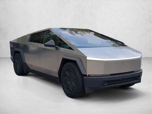 Used 2024 Tesla Cybertruck AWD Crew Cab image 3