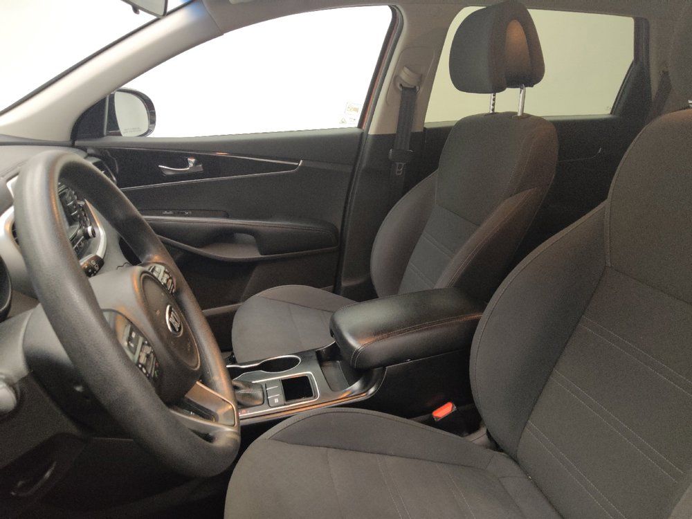 Used 2016 Kia Sorento FWD image 17