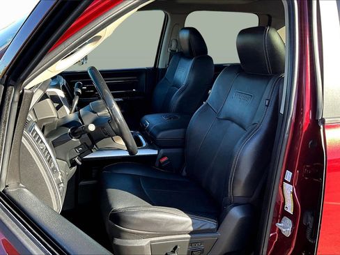 Used 2018 RAM 2500 Laramie w/ Convenience Group image 24