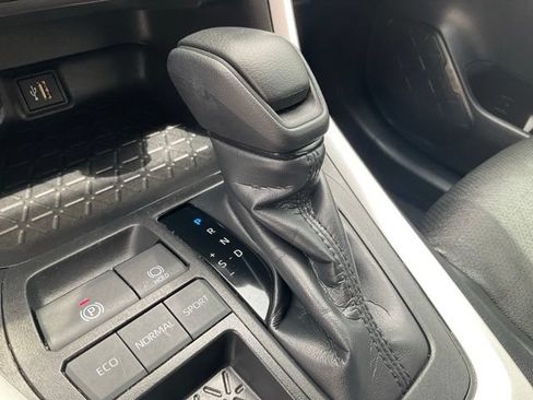 Used 2024 Toyota RAV4 LE FWD image 22