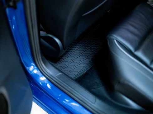 Used 2018 Volkswagen Golf R 4-Door image 42