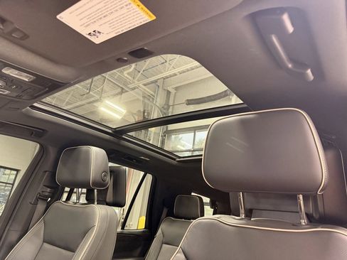 Used 2024 Chevrolet Tahoe Premier image 29