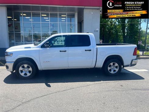 Used 2025 RAM 1500 Big Horn AWD/4WD image 5