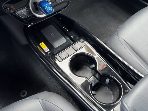 Used 2021 Toyota Prius Prime Limited FWD image 17