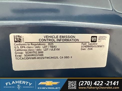 Used 2025 Chevrolet Traverse High Country FWD image 17