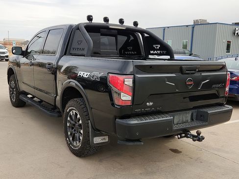 Used 2021 Nissan Titan PRO-4X w/ Pro-4x Convenience Package image 2
