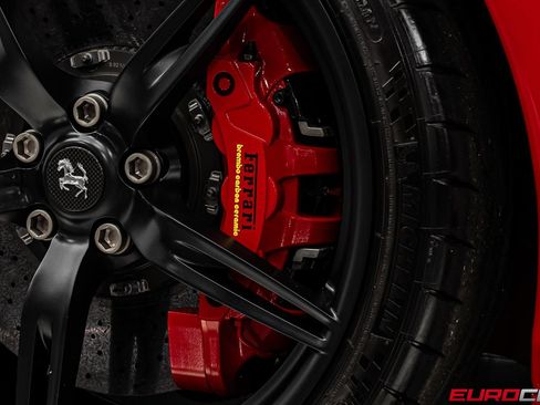 Used 2015 Ferrari 458 Speciale Coupe RWD image 31