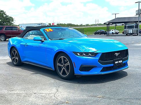 Used 2024 Ford Mustang Premium RWD image 10
