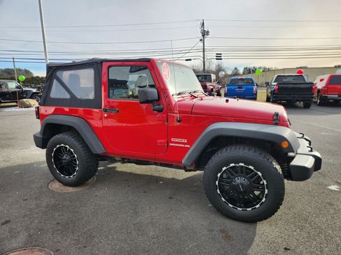 Used 2012 Jeep Wrangler Sport image 16
