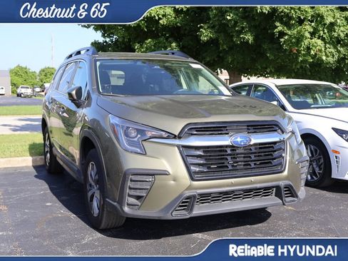 Used 2025 Subaru Ascent Premium AWD/4WD image 3