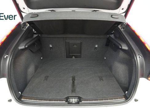 Used 2023 Volvo C40 P8 Recharge Plus AWD/4WD image 8