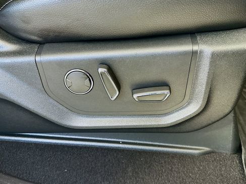 Used 2019 Ford F350 Lariat w/ Lariat Ultimate Package AWD/4WD image 24