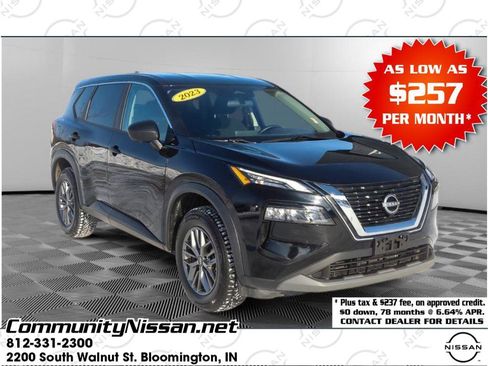 Used 2023 Nissan Rogue S image 1