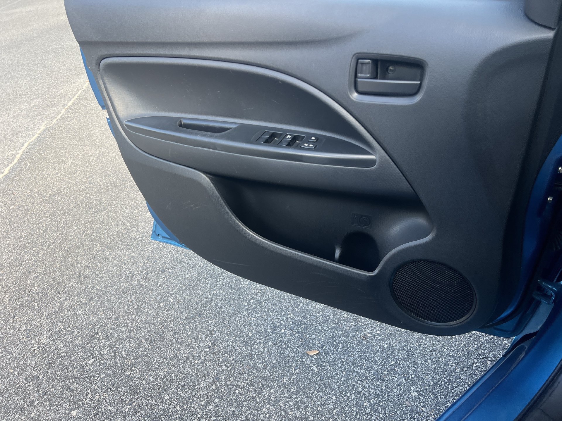 Used 2024 Mitsubishi Mirage ES FWD image 13