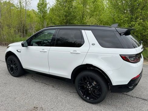 New 2026 Land Rover Discovery Sport Landmark AWD/4WD image 8