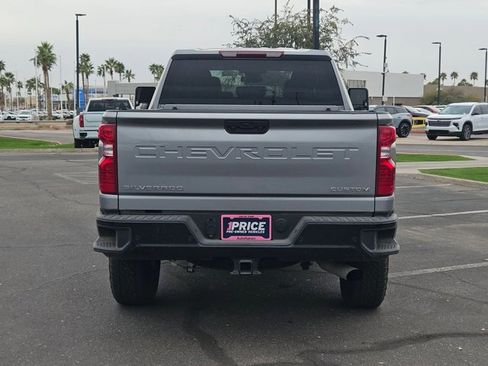 Used 2024 Chevrolet Silverado 2500 Custom w/ Custom Value Package image 6