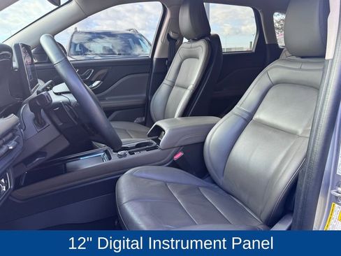 Used 2023 Lincoln Corsair Reserve image 10